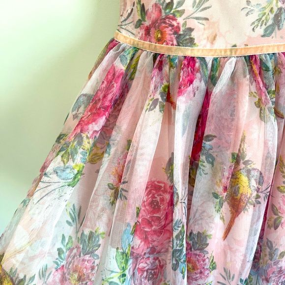 Girls dress size 5 - Picture 5 of 5